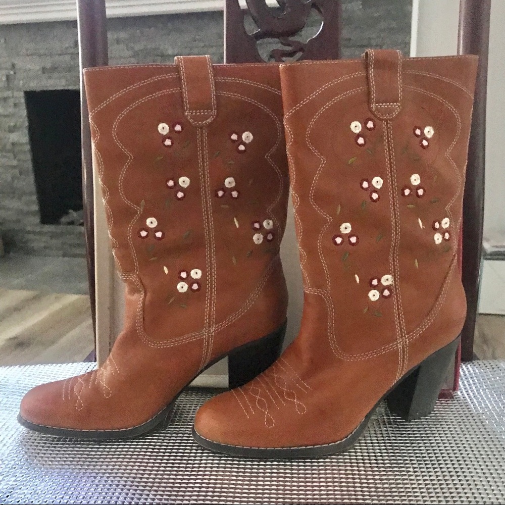 Seychelles embroidered cowboy boots 7